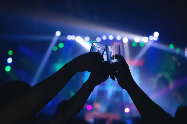 Projeto em Toledo prevê barrar ingresso de agressores com medida protetiva em casas noturnas