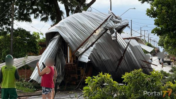 Temporal causa danos em residências e deixa parte de Maripá sem energia
