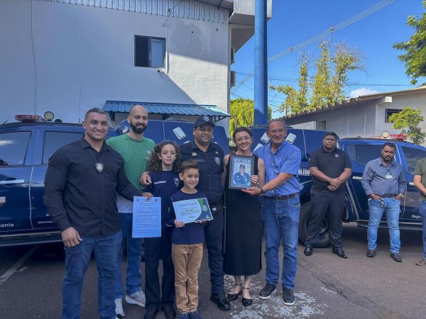 'Policial Municipal Destaque' de fevereiro é entregue a Valdir José Soares