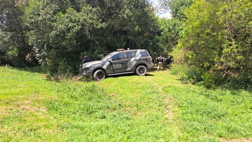 Suspeito de sequestrar adolescente morre em confronto com a PM em área rural do Paraná