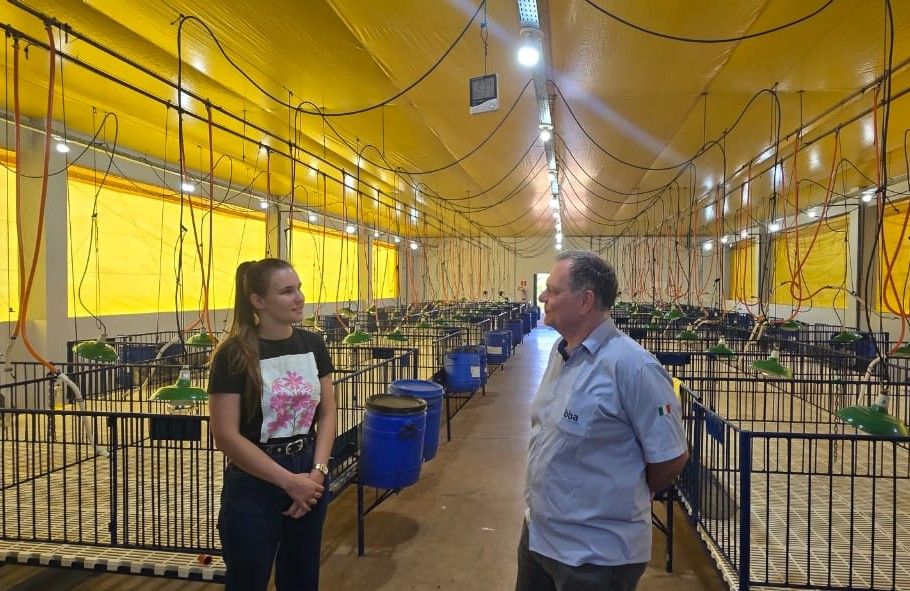 Unioeste recebe visita de empresa do setor químico