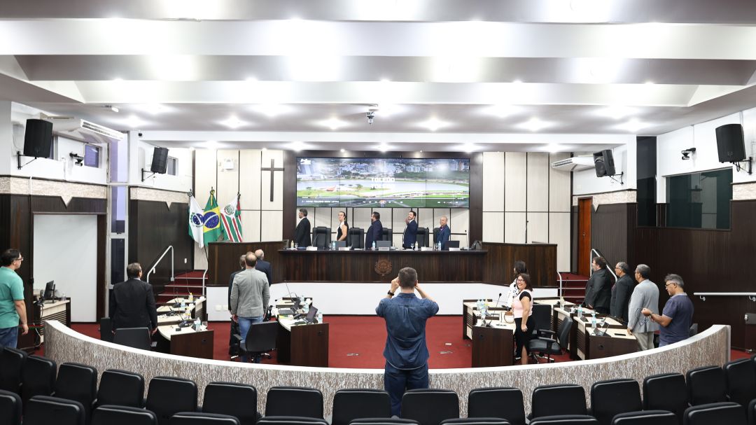 Câmara aprova Semana do Migrante, apoio a grupos de idosos e declaração de utilidade pública