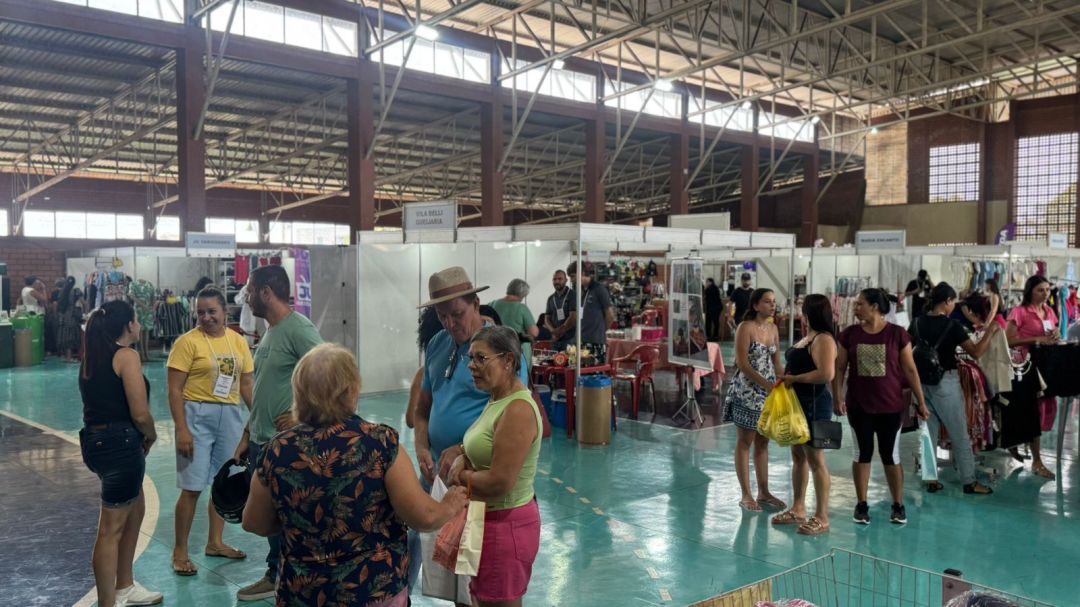 17ª Feira do Comércio do Jardim Panorama atrai grande público e impulsiona vendas em Toledo