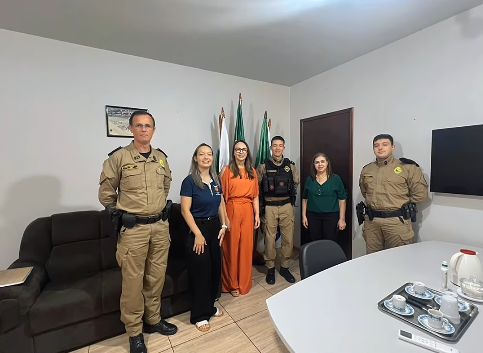 NRE de Assis Chateaubriand e Polícia Militar alinham estratégias para reforçar segurança nas escolas