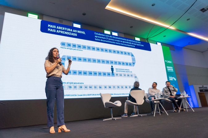 80% de alfabetização e aumento nas notas de Português e Matemática colocam Paraná no topo da educação