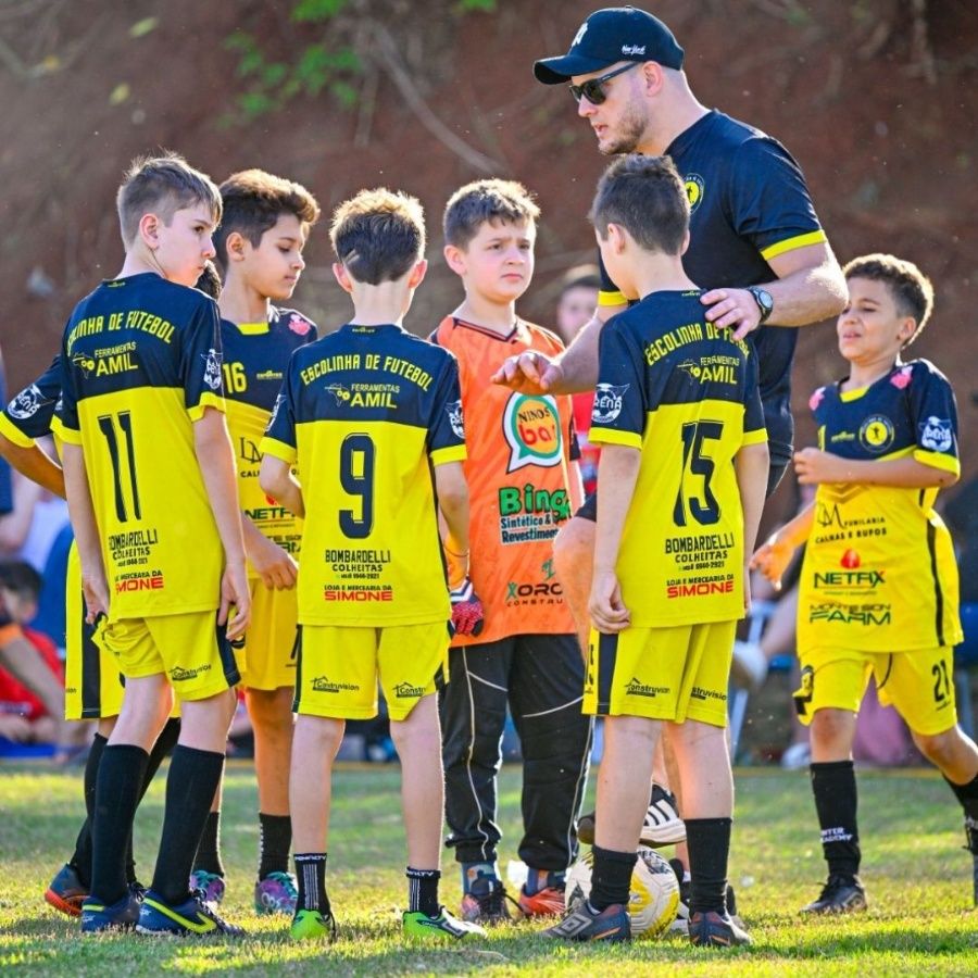 Inscrições abertas para a Escolinha de Futebol Arena Panorama: Treinos para crianças e adolescentes de 6 a 13 anos!