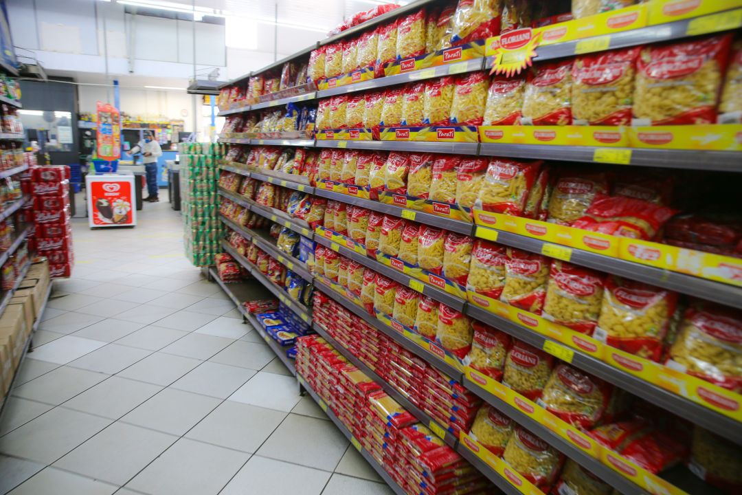 Tomate, banana e batata puxam queda de 3,49% na cesta básica em Toledo