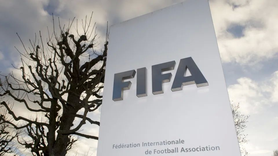 Fifa é acusada na Europa por preços abusivos de ingressos da Copa do Mundo