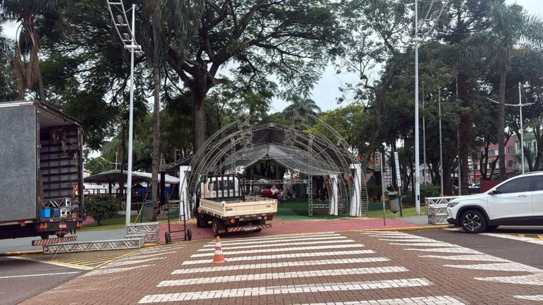 Chamamento público prevê decoração natalina em 11 espaços com investimento privado