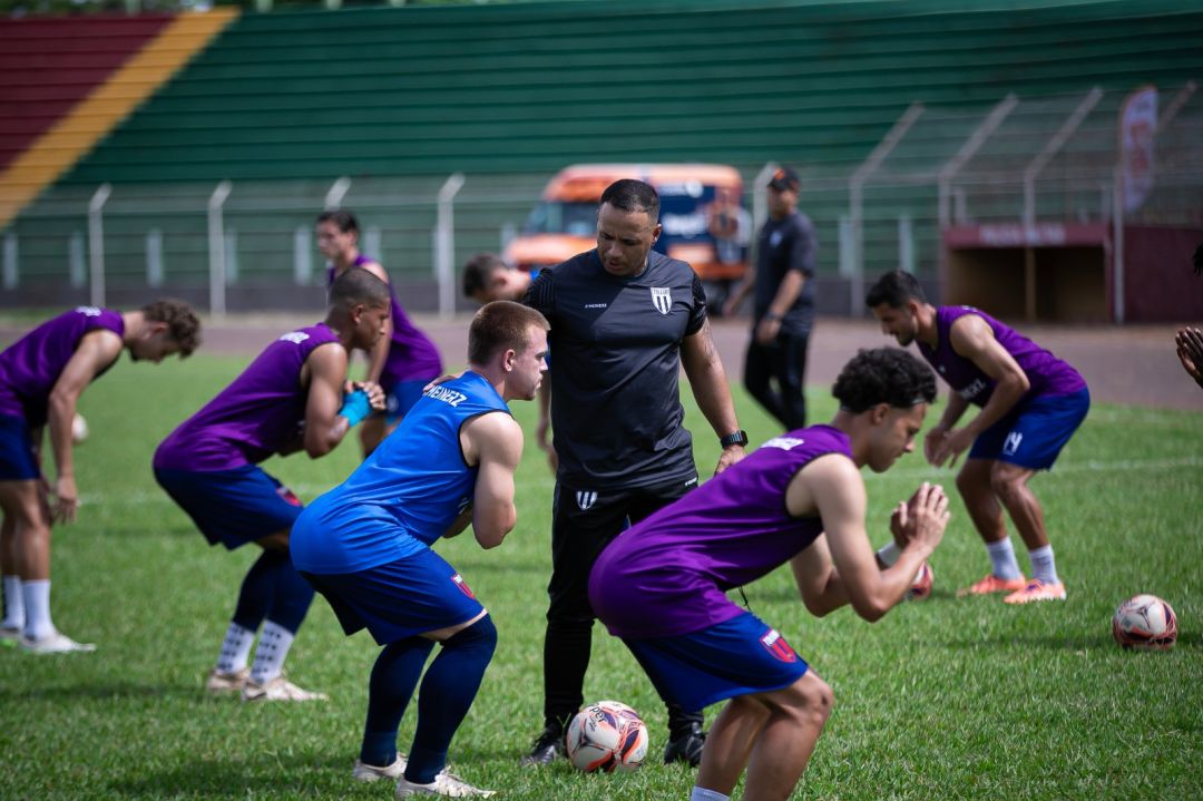 Invicto na Segundona do Paranaense, Toledo Esporte Clube defende boa fase no 14 de Dezembro de olho na vice-liderança