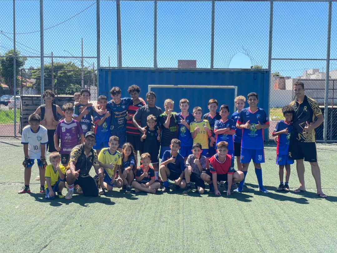 Projeto Redenção FC mobiliza doações para garantir ovos de Páscoa a crianças em Toledo