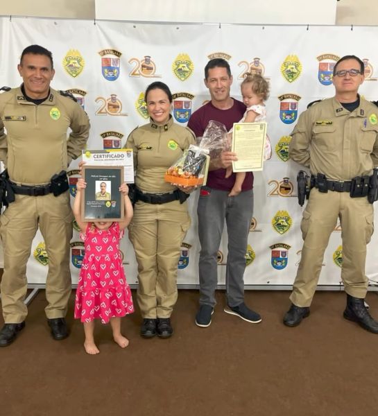 19º BPM de Toledo homenageia aniversariantes e destaca policial do mês