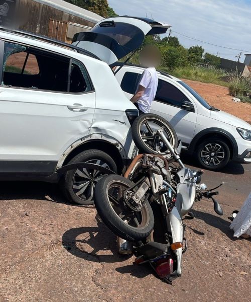 Motociclista fica ferido após colisão traseira na PR-317 em Toledo