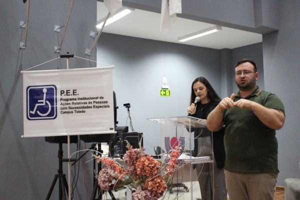 Unioeste promove curso básico de Libras em Toledo