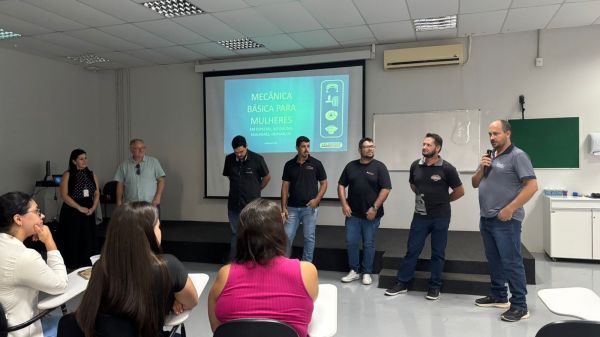 Núcleo de Mecânicas promove o curso ‘Mecânica Básica para Mulheres’ para colaboradoras da Prati-Donaduzzi