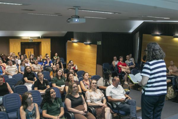 Toledo inicia projeto nacional de incentivo a leitura, escrita e oralidade na Educação Infantil