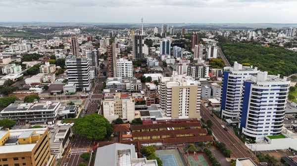Toledo terá início de semana chuvoso e temperaturas elevadas; tempo firme volta a partir de quinta-feira