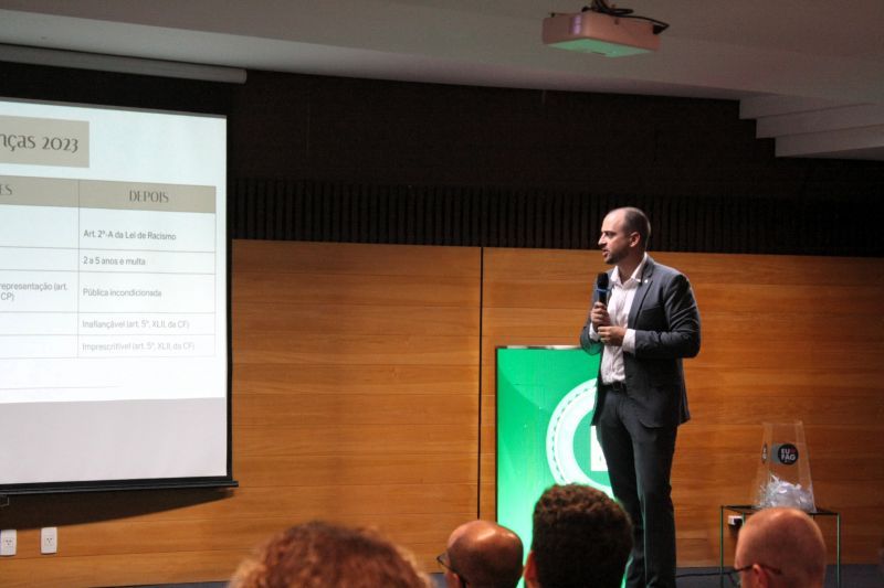 Aula Magna de Direito na FAG Toledo aborda proteção jurídica de grupos vulneráveis