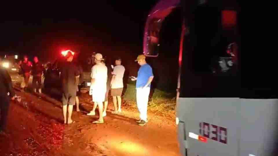 Assalto a ônibus na BR-158 termina com dois suspeitos presos após ação da PRF