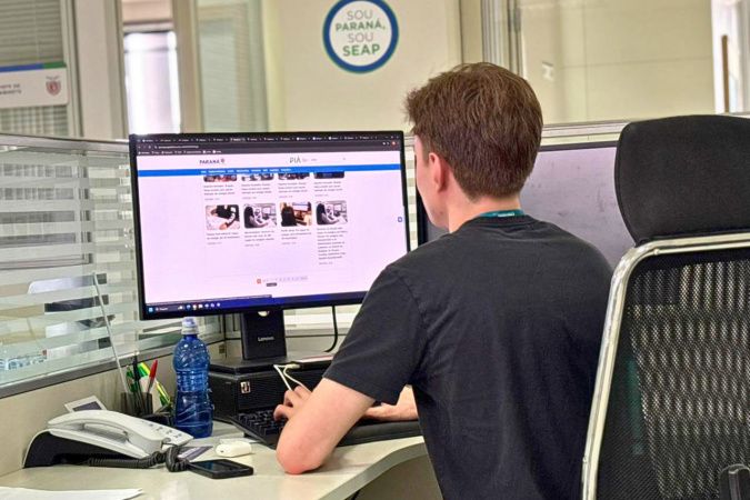 Governo do Paraná tem 375 vagas de estágio abertas para estudantes de 56 áreas