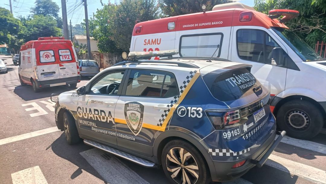 Motociclista fica ferido após colisão com ambulância do Samu na Vila Boa Esperança