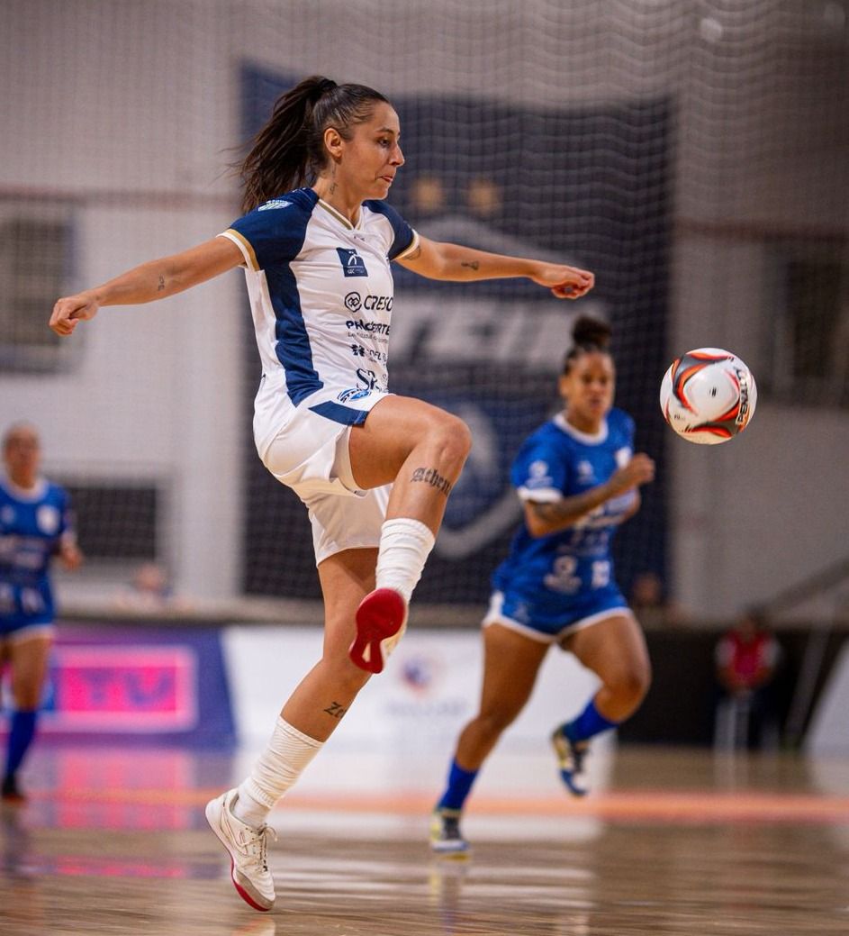 Stein Cascavel Futsal abre temporada profissional com 7 a 0 sobre o UNIT/APCEF-SE