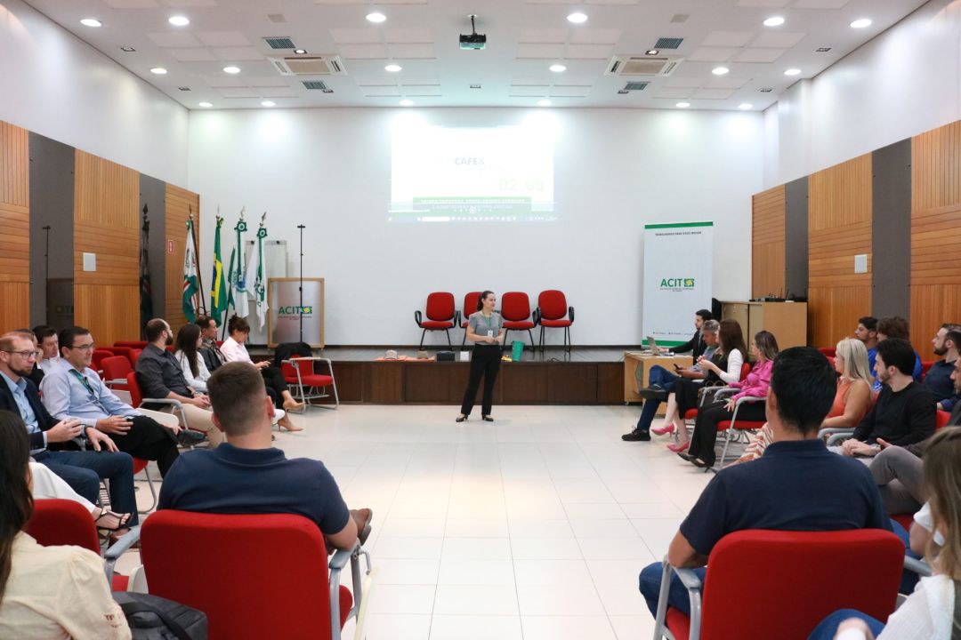 ACIT Café & Negócios reúne associados para divulgação de produtos e serviços