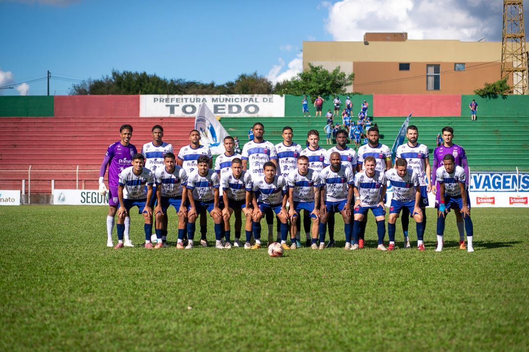 Toledo Esporte Clube enfrenta o Paranavaí em jogo decisivo por vaga no mata-mata e para evitar o rebaixamento