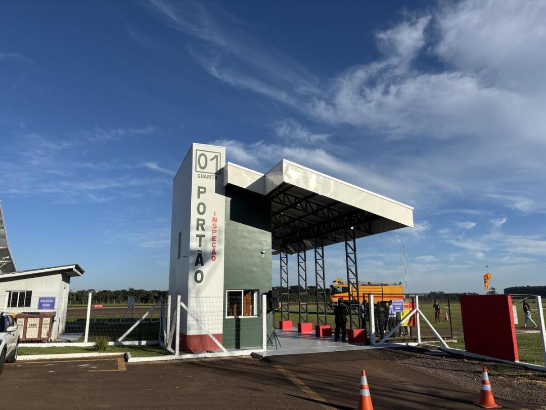 Toledo inaugura guarita de inspeção e entrega equipamentos de segurança para aeroporto