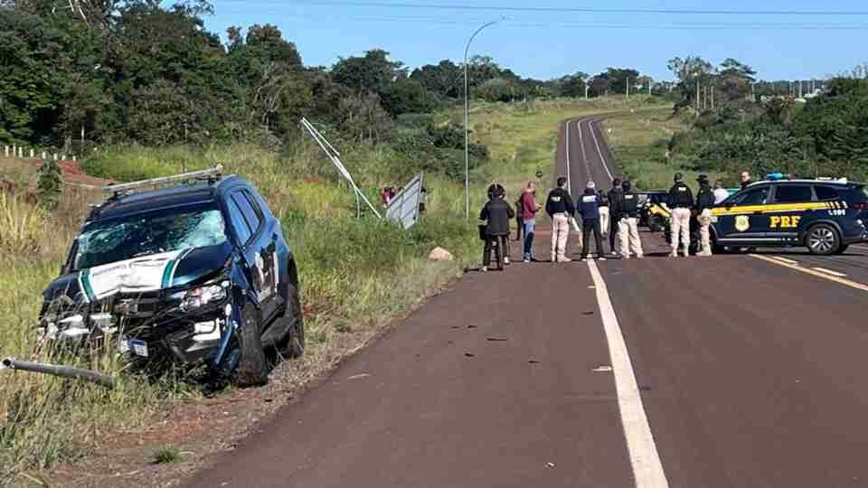 Ciclista morre após ser atingido por carro da Receita Federal em Foz do Iguaçu