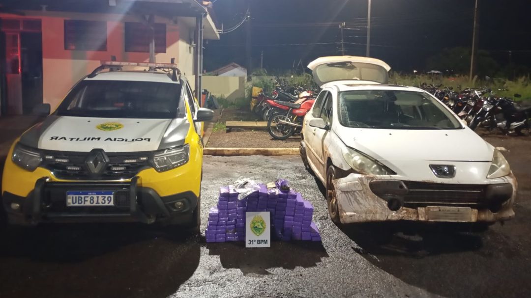 Perseguição termina com apreensão de 120 kg de maconha em Assis Chateaubriand