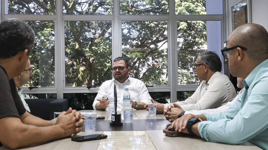 Câmara de Toledo recebe visita de novo secretário da Acamop