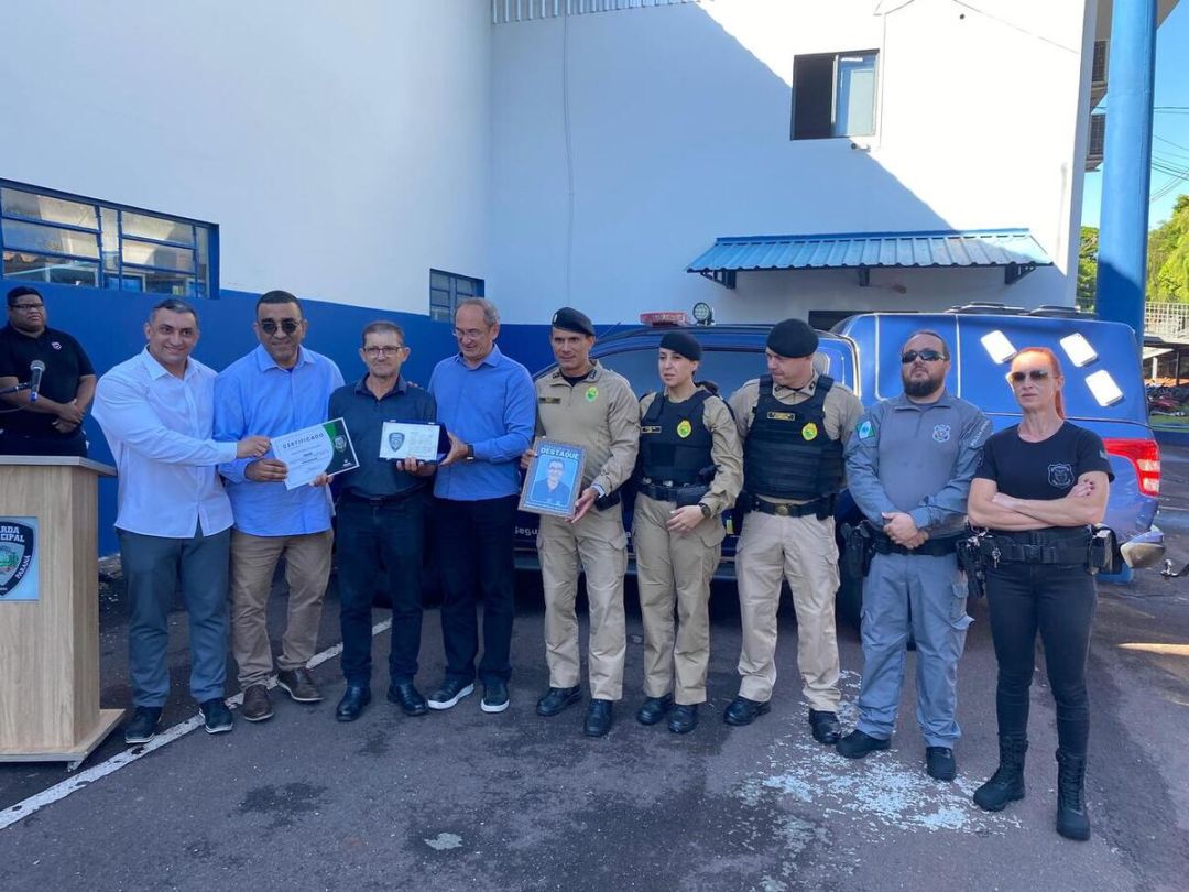 Guarda Municipal realiza homenagem especial a servidor com 32 anos de carreira
