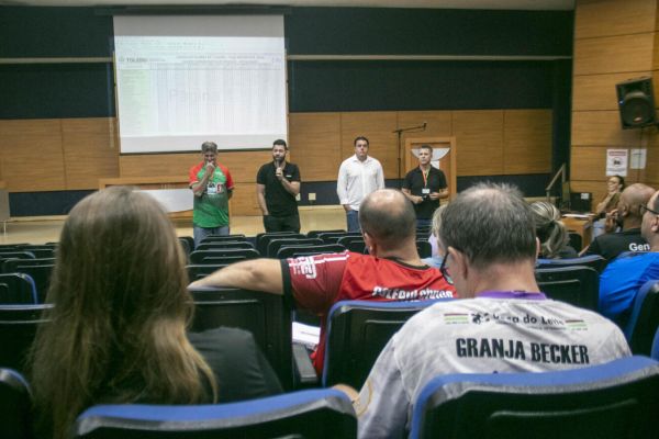 Secretaria de Esportes e Lazer alinha preparativos para etapa municipal dos Jogos Escolares de 2026