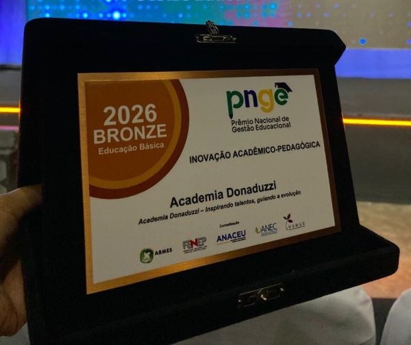 Academia Donaduzzi é premiada no principal congresso de gestão educacional do Brasil