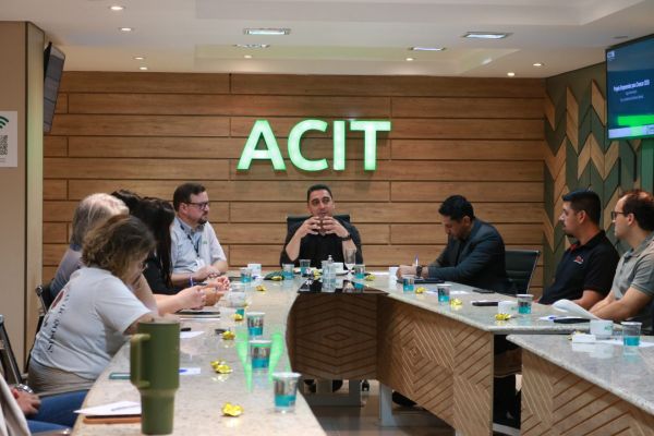 ACIT promove encontro com líderes do Programa Empreender para fortalecer Núcleos Setoriais e Territoriais