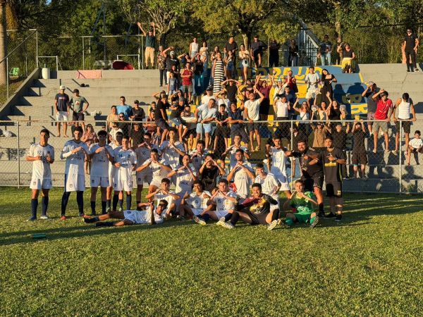 Oeste Brasil FC vence fora de casa e abre vantagem nas quartas da Segundona do Paranaense Sub-20