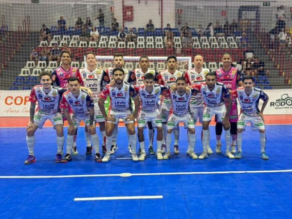 Cascavel Futsal perde duas vezes no domingo e é eliminado da Copa da LNF