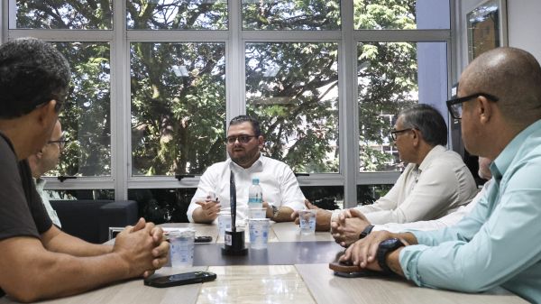 Câmara de Toledo recebe visita de novo secretário da Acamop