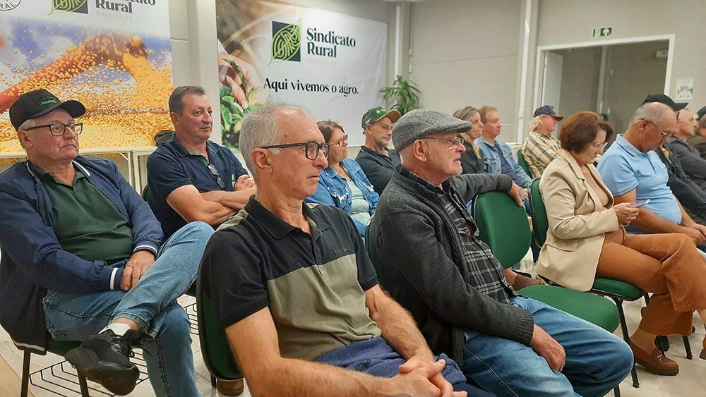 Sindicato Rural de Toledo apresenta propostas de reajuste em planos de saúde durante assembleia