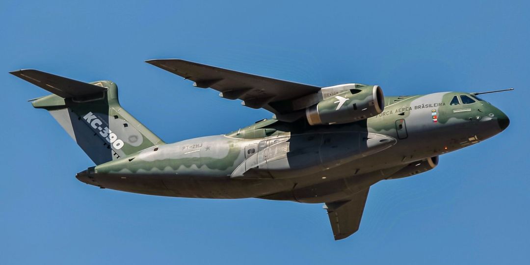 Embraer assina contrato de venda de aviões para os Emirados Árabes Unidos