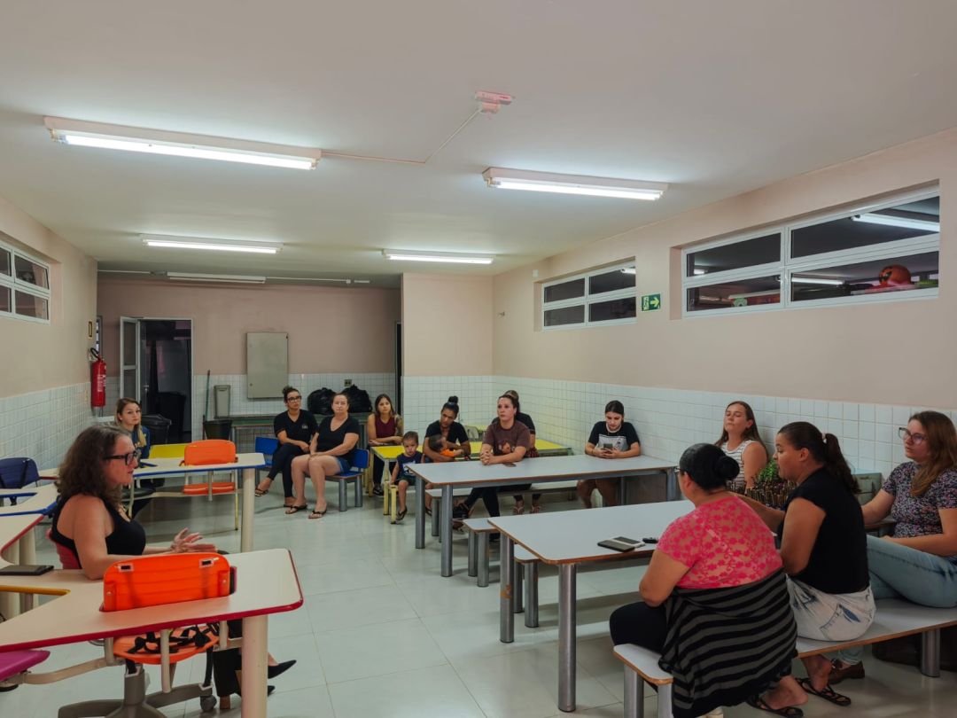 CMEI Vó Tharcila segue sem data de reabertura e mães cobram solução para volta das crianças