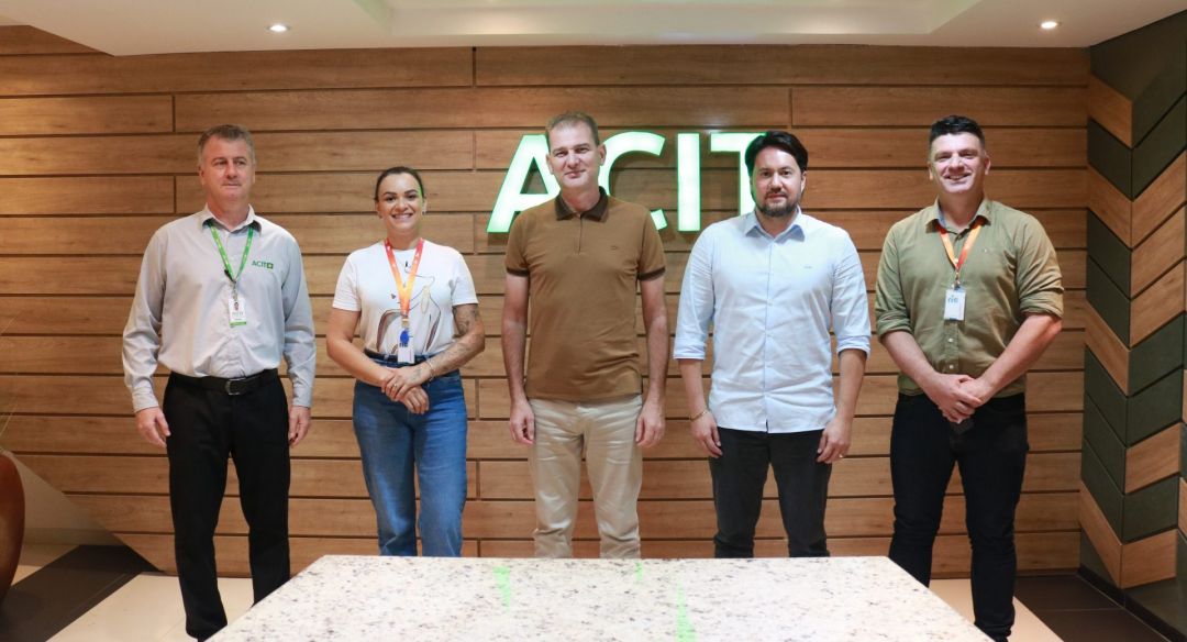 ACIT recebe executivos da RIC Record TV Oeste para fortalecer parcerias
