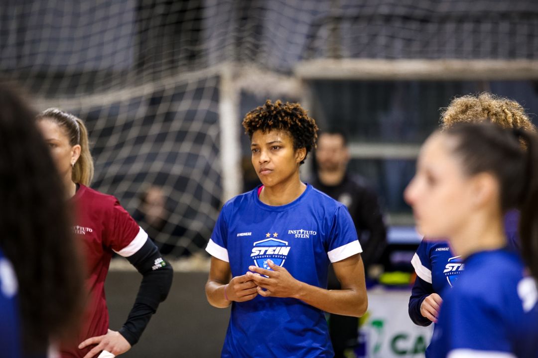 Bicampeão, Stein Cascavel Futsal busca tricampeonato da Supercopa Feminina
