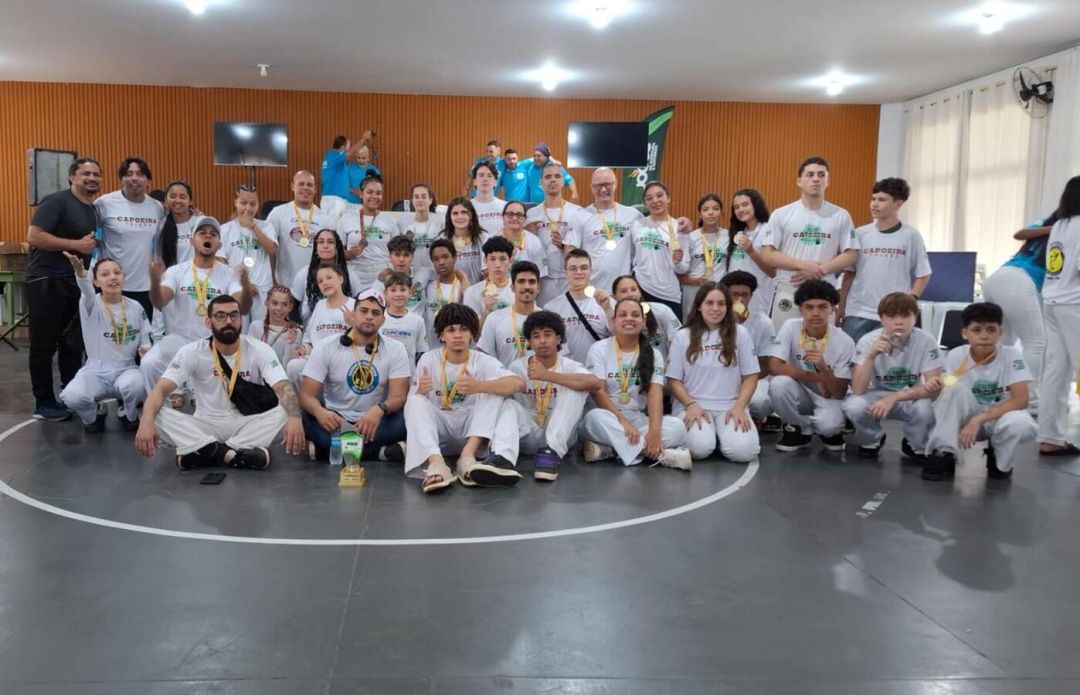 Toledo vence Campeonato Paranaense de Capoeira em Ivaiporã