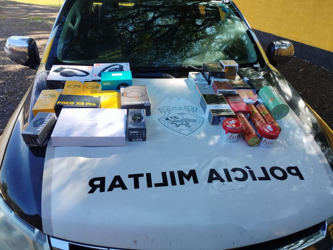 PRE apreende produtos paraguaios sem nota fiscal em ônibus na PR-585, em Toledo