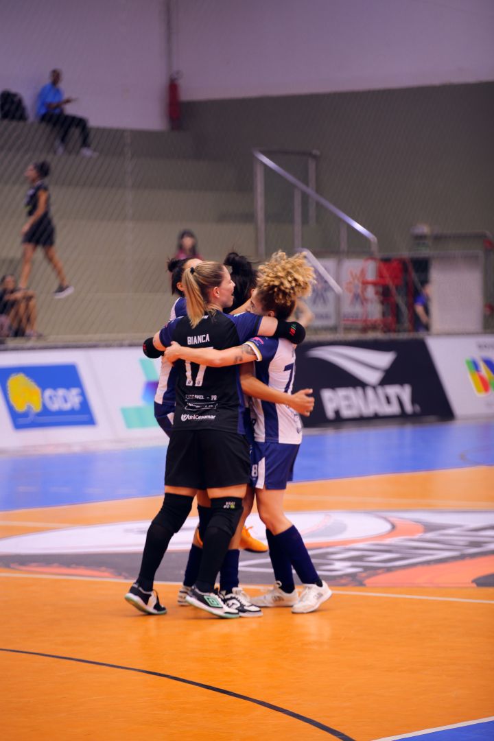 Stein Cascavel Futsal estreia com vitória na Supercopa Feminina