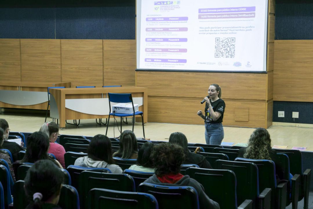 Pré-conferência discute propostas sobre Direitos da Criança e do Adolescente