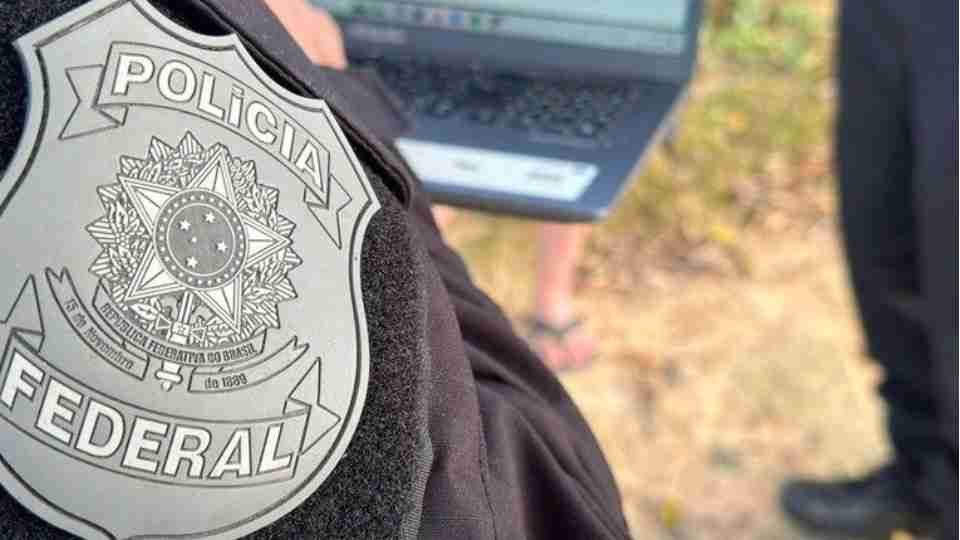 Polícia Federal faz operação contra abuso sexual infantojuvenil na internet em Francisco Alves