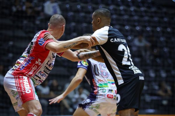Cascavel cede empate nos segundos finais diante do Corinthians pela Liga Nacional